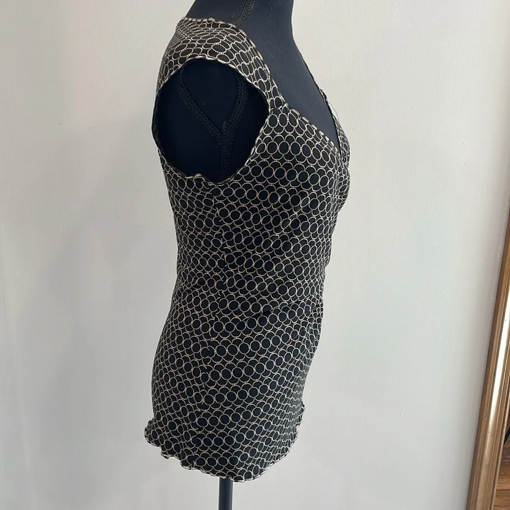 Max Studio size S Black and Tan Link design top